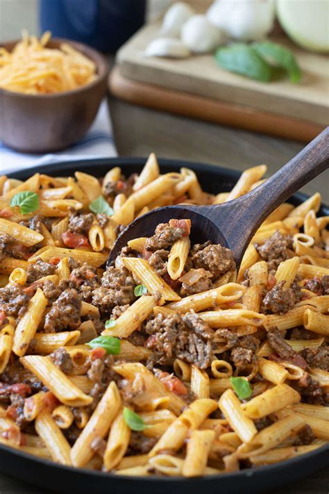 Easy Cheesy Ground Beef Pasta