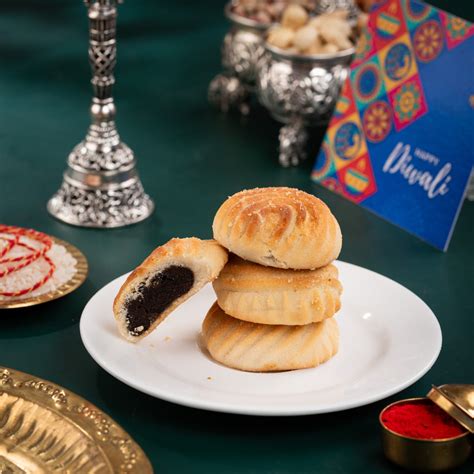 Festive Mamoul Diwali Gift Box – THE BAKLAVA BOX