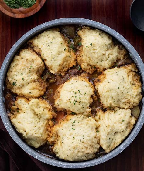 What to Serve with Beef Stew and Dumplings: 12 Perfect Pairings