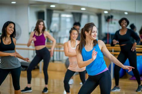 Zumba: Pros, Cons, and How It Works