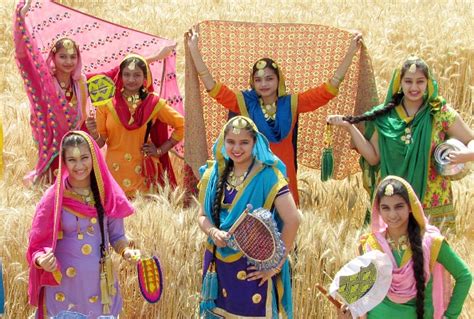 Baisakhi 2018: Celebrate Punjabi New Year With Baisakhi Mela in J&K’s ...