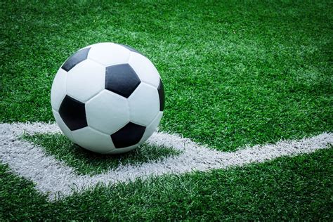 5 Fitness Exercises You Can Do With a Soccer Ball