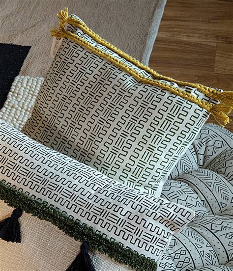 vivacious-lines-braided-ribs-cushion-cover – TGW