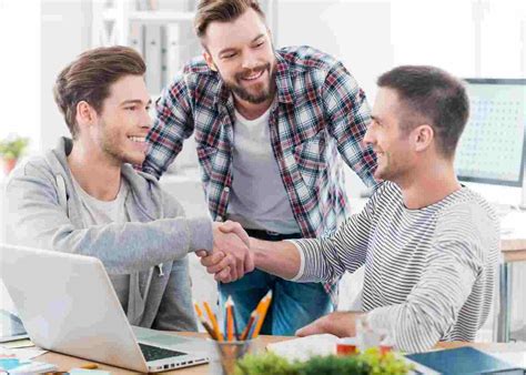 Commmunication at Work 的图像结果