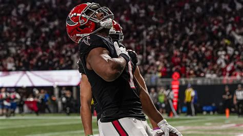 Full of life: How Bijan Robinson fell in love with football