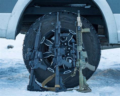 Download wallpaper weapons, wheel, Assault rifle, section weapon in ...