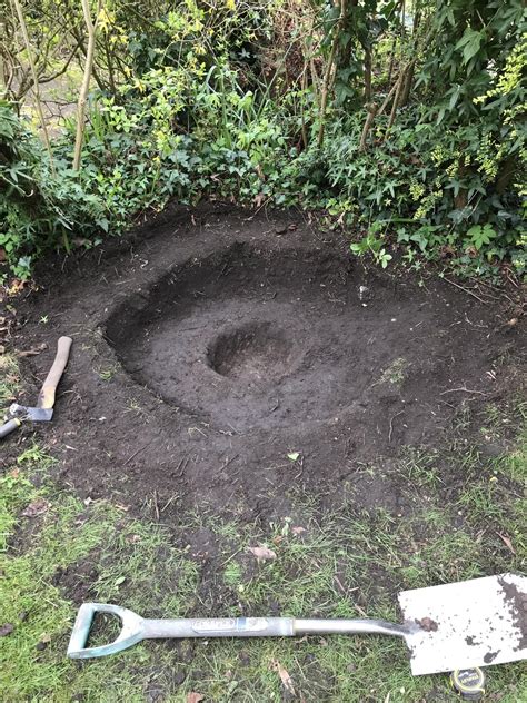 Here’s some pics of the pond I built today. Got some very useful advice from people here so ...