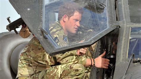 Harry vs William in the Apaches: Experts say getting to grips with the gunship was easy for ...