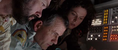 Computer Movie Trailer 的图像结果