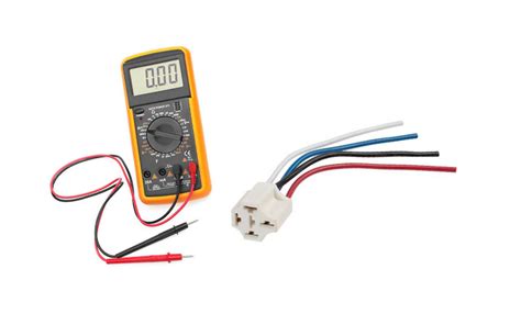 Testing 4 Pin Dei Module with Multimeter 的图像结果