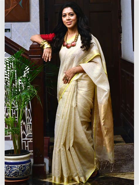 SUBHALAKSHMI SAREE 02 – Byloom