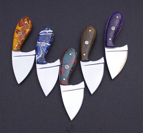 Unleash the Beast with Grizzly Blades D2 Steel Knives!