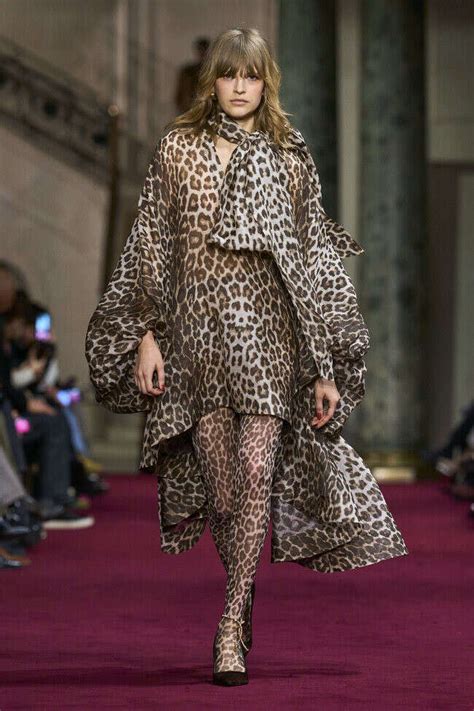 GRAZIA'S A/W 2024 Trend Report: Leopard Print Takes Over the Runways ...