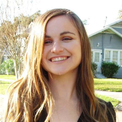 EZ-Bar or Straight Bar? Pro Bodybuilder Weighs In - Men's Journal