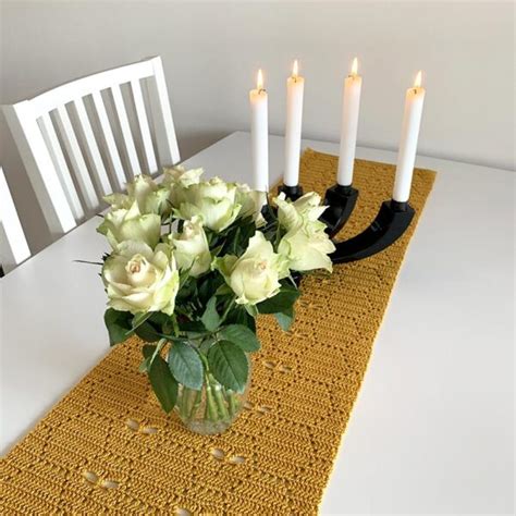 Crochet Table Runner Free Instructions 的图像结果