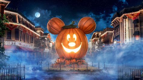 Halloween Time Seasonal Event | Disneyland Resort