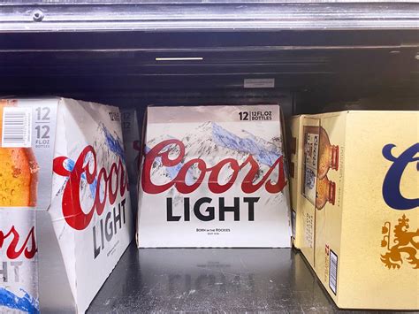 How Much Does A 30 Pack Of Coors Light Cost | Shelly Lighting