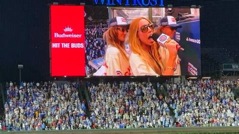 'Call Her Daddy' host Alex Cooper draws boos at Cubs game: Watch