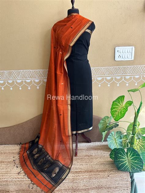 Maheshwari Black-Rust Peacock Buta-Buti Top-Dupatta Set BTP0270