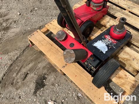 Sunex Truck Floor Jacks | Agriculture | BigIron