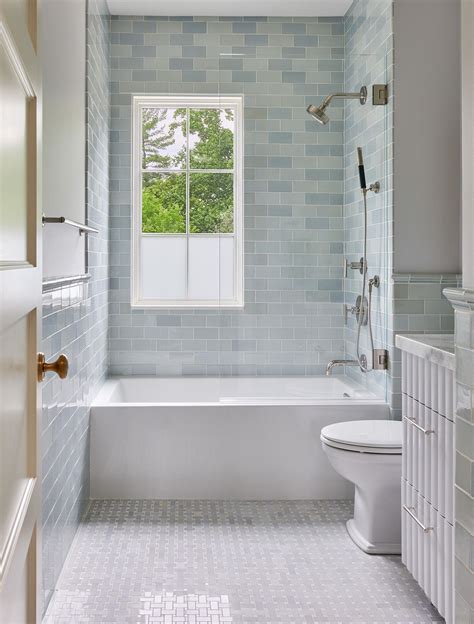 The 10 Most Popular New Bathrooms of 2024 | Craftsman style bathrooms ...