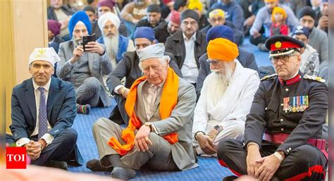 King: King Charles joins sangat in kirtan, langar at gurdwara - Times ...