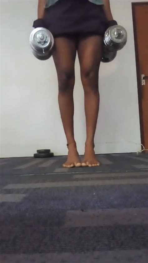 2 Calves Exercise With Dumbbells - One News Page VIDEO