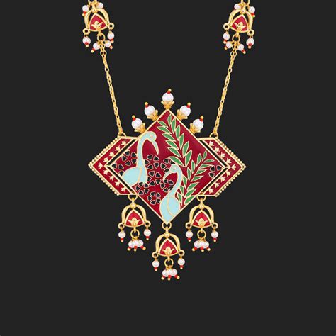 Tahira Glorious Red Peacock Necklace – VOYLLA