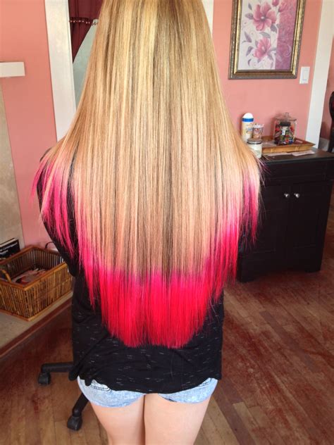 Atomic Pink Tips with Blonde Hair | Pink blonde hair, Pink hair tips ...