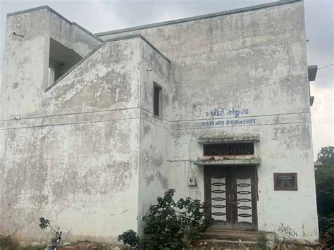 The sports complex of Kapdvanj has been waiting to witness the ...