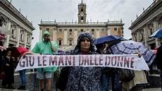 casa delle donne torino roma la protesta in cidoglio quot non chiudete la casa casa delle donne torino roma la protesta in cidoglio quot non chiudete la casa