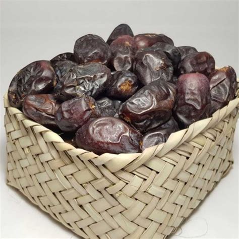 Organic Iranian Khenaizi Dried Dates - 2000 grams - ShopiPersia