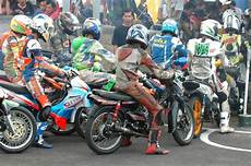 poto motor road race ady febry deng z spesifikasi motor road race poto motor road race ady febry deng z spesifikasi motor road race