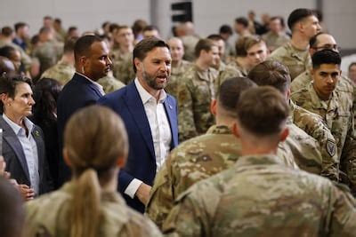 JD Vance jeered by pro-Palestine protesters on Scottish holiday | The ...