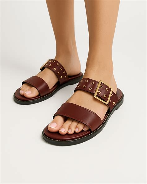 Taylor Swift Two Strap Sliders - Maroon – Imperfecto