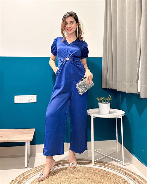 Nautanki_as_he_says | Meenakshi Rawat's Amazon Page