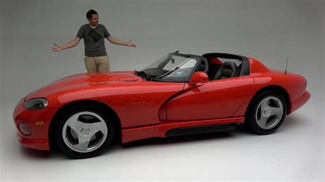 Let Doug DeMuro Show You How Basic the Original Dodge Viper RT/10 Was