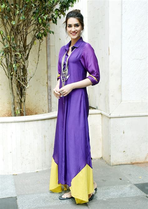 Kriti Sanon does colour blocking right in long cotton dress worth Rs 8k ...