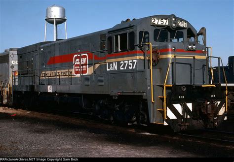 L&N 2757--U23B