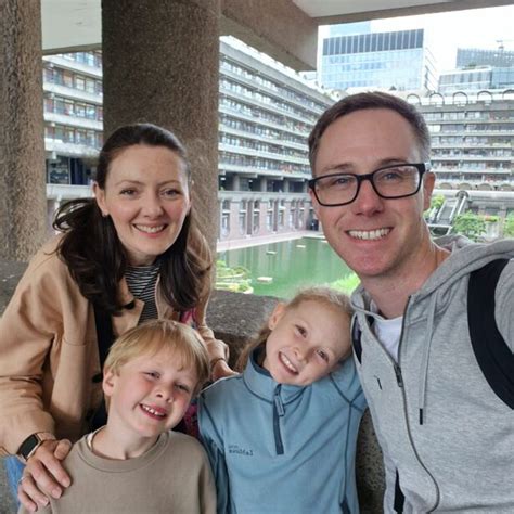 Across the World 的图像结果