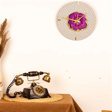 Black and White Wall Clock(Round) – HOMEARTE INDIA