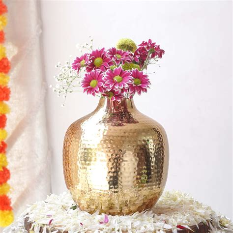 Buy Metal Vase Online for Home Decor at Affordable Price