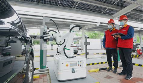 国内首座“近零碳”充电站天津投运一年，累计充换电超500万度_腾讯新闻