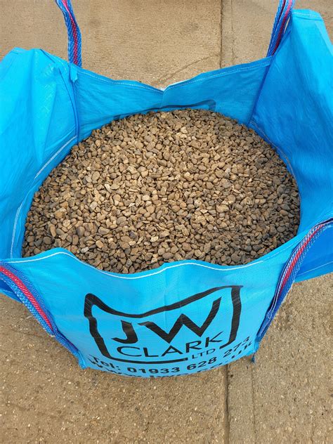 20mm Gravel Jumbo Bag 800kg – JW Clark Ltd