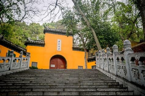 鸡鸣寺：南京最古老的梵刹和皇家寺庙之一-搜狐大视野-搜狐新闻