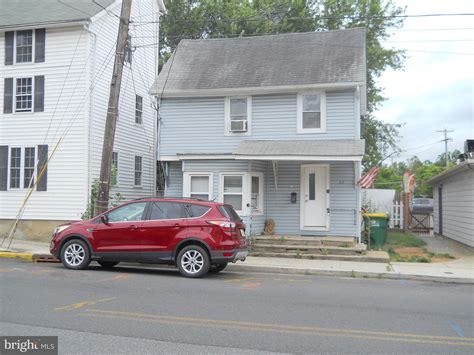 32 Main St, New Egypt, NJ 08533 - See Est. Value, Schools & More