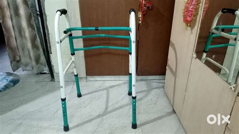 WALKER Portable Light Weight Height Adjustable Foldable Walking Stick ...