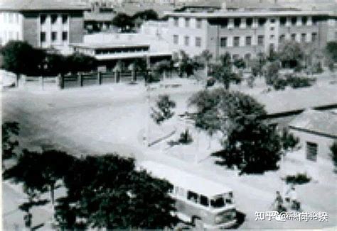 天津塘沽解放纪念馆和烈士陵园和棕红色英雄雕塑6-6538×4588-美素惠选图库