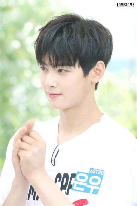 14+ Spectacular Asian Bangs Hairstyle Men