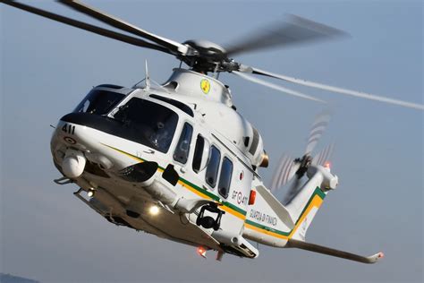 Helicopter 的图像结果